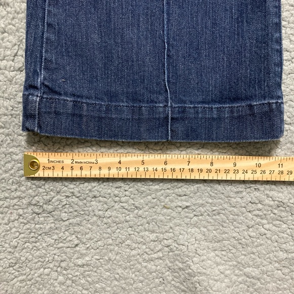 New York and Company Flare Jeans Size 8 Tall - Picture 5 of 7